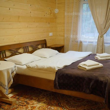 Садиба Nad Prutom Яремче Екстериор снимка
